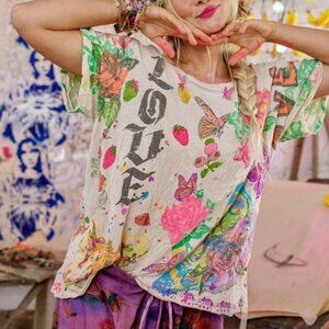 Magnolia Pearl Moonlight LOVE Paradise Tee